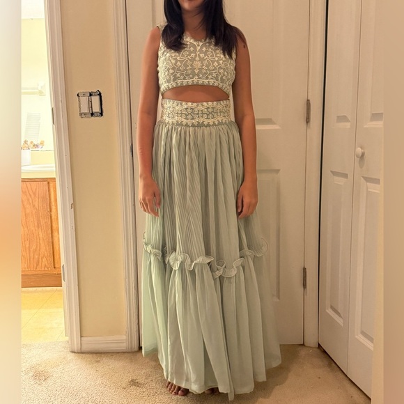 Lehenga Sage Green 3 piece Set - Picture 5 of 6